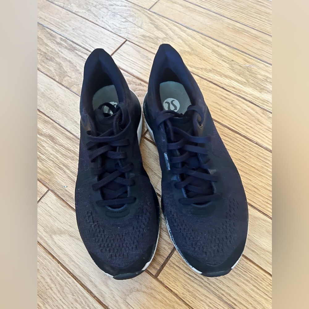 Lululemon - Women’s Chargefeel Low Workout Sneakers